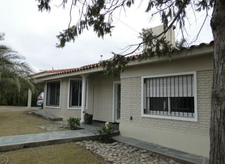 Casa en Venta/ Bº El Golf Alta Gracia