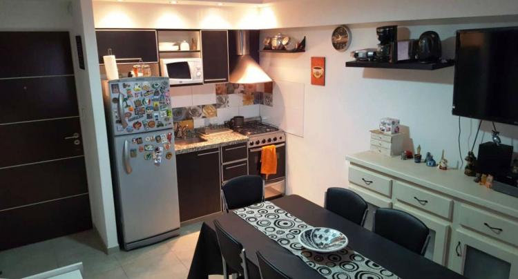 DEPARTAMENTO A IMPECABLE – AL FRENTE. HAEDO SUR DE 1 AMBIENTE - TOTALMENTE EQUIPADO