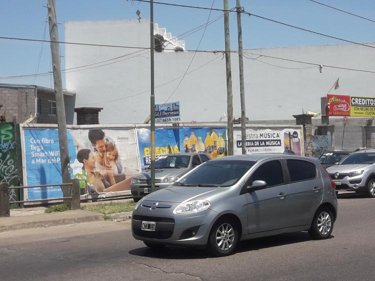 2 Lotes sobre Av. Rivadavia Ituzaingó