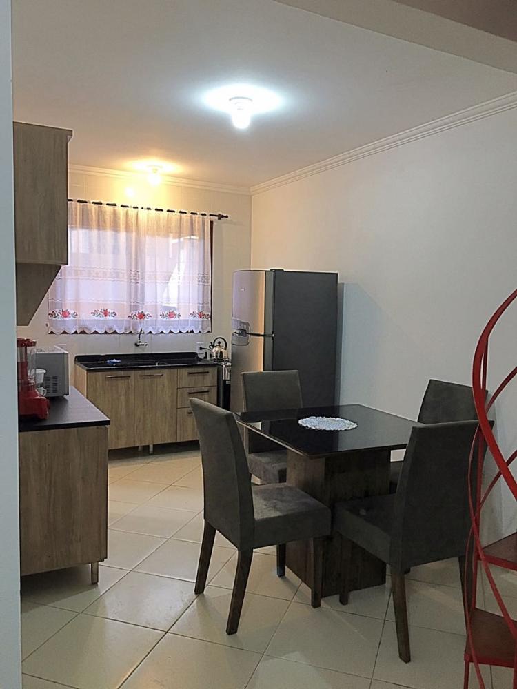 Vendo CASA DUPLEX c/MUEBLES y ELECTROS-5min Mar INGLESES-FLORIANÓPOLIS-BRAZIL