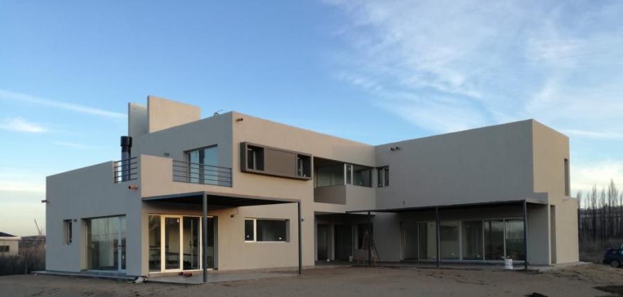 Foto Casa en Venta en EL VERGEL, Neuquen, Neuquén - U$D 490.000 - CAV113462 - BienesOnLine