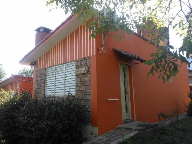 Casa en alquiler en Tanti para 5 personas a mts. de balneario