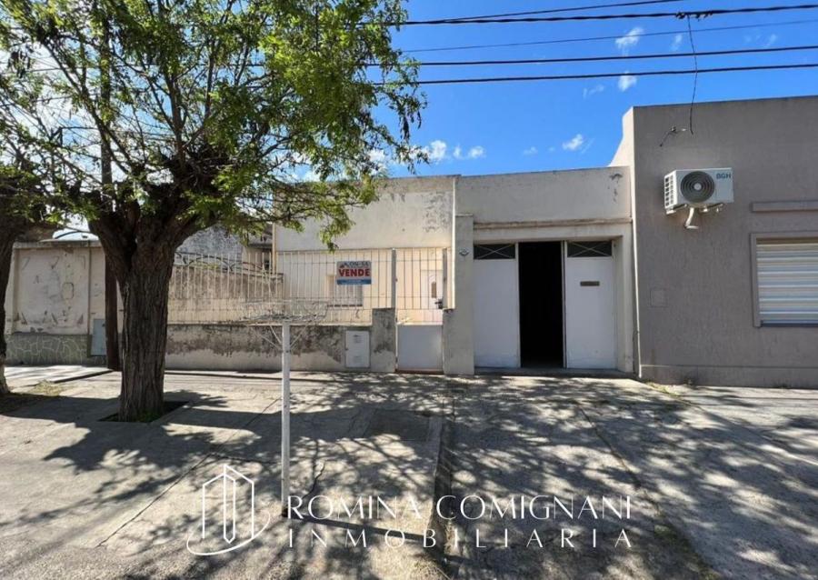 Casa en calle Catamarca 1300, buen lote