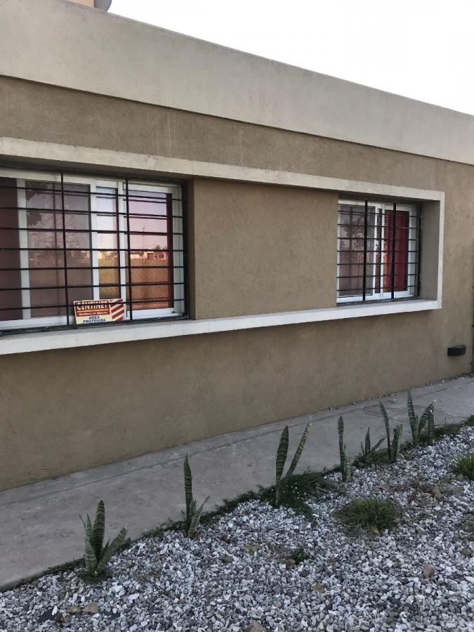 CASA EN VENTA, BARRIO ABIERTO RESIDENCIAL ROLDAN