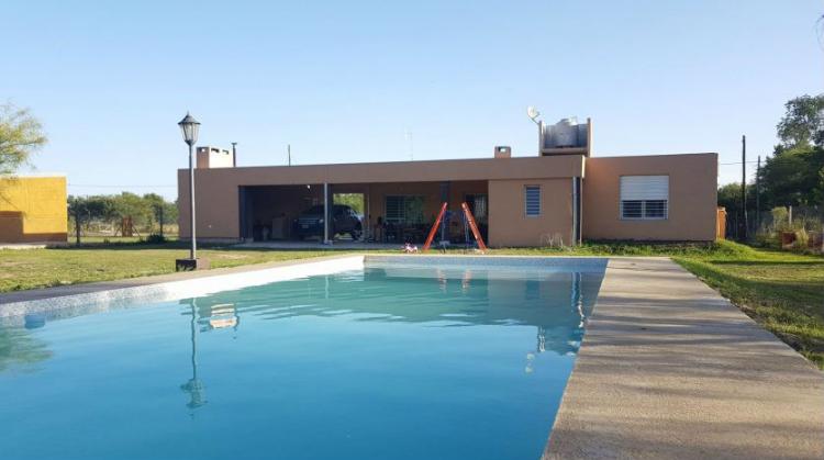 Moderna Casa en Bº Liniers, excelentes vistas