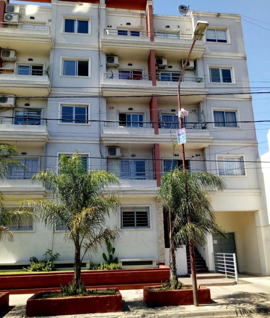 DEPARTAMENTO DE 2 AMBIENTES CON COCHERA EN RAMOS MEJIA SUR EN VENTA