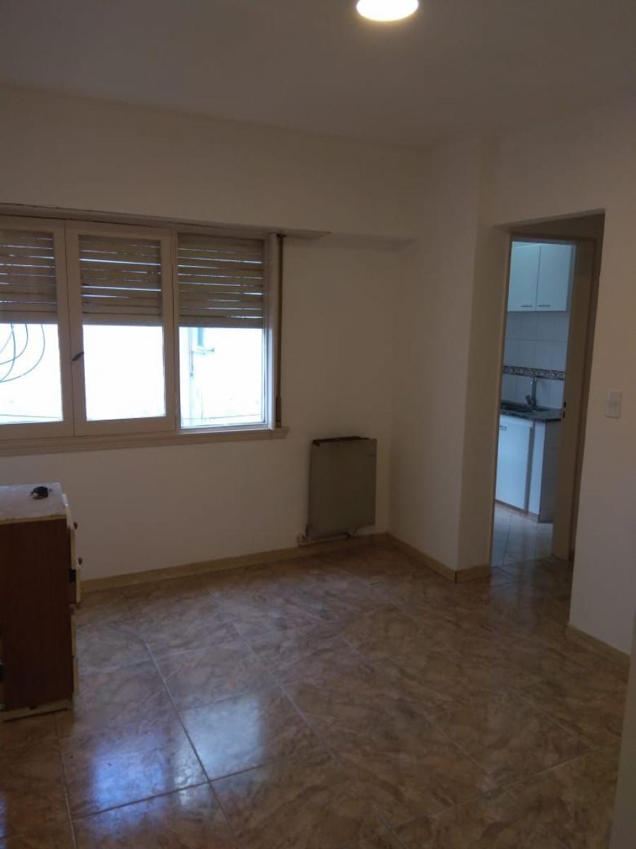 Departamento de 2 Ambientes lateral interno en venta en Mar del Plata