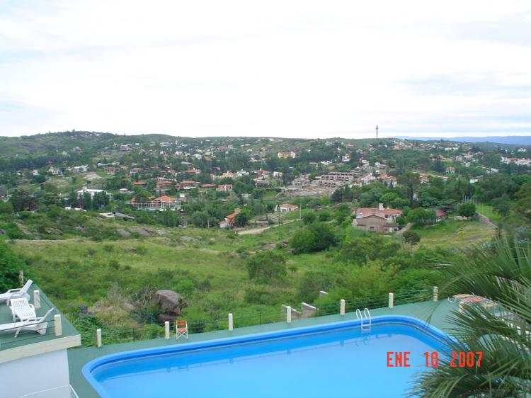 Vendo hotel de 35 habitaciones en Villa Carlos Paz