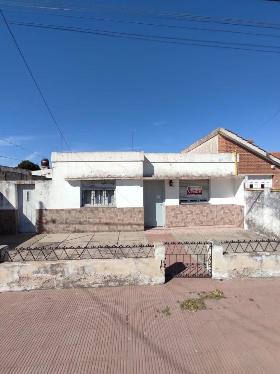 Foto Casa en Venta en ALBERDI, Rio Cuarto, Córdoba - U$D 30.000 - CAV118188 - BienesOnLine