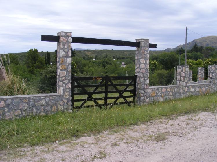 Lote con mejoras en el Balcón de Punilla.