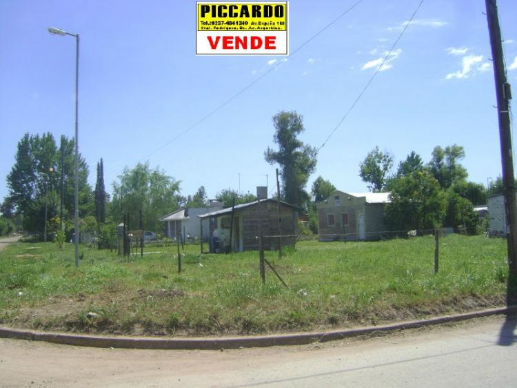 Lote Terreno en venta B Altos del Oeste Gral. Rodríguez Piccardo.