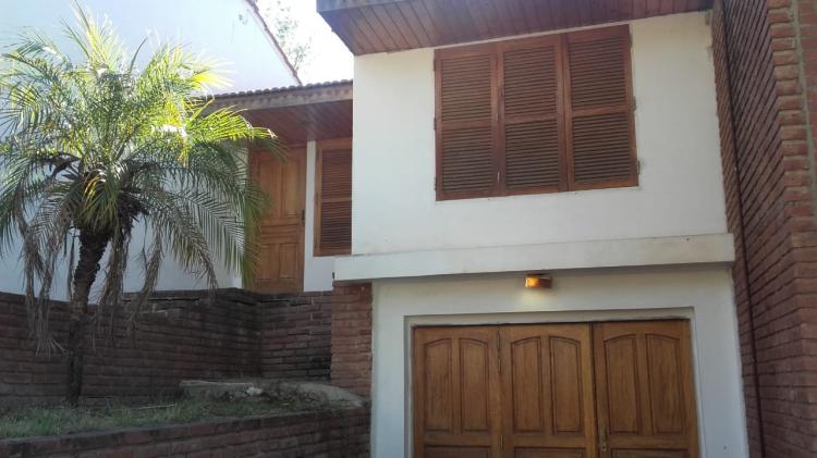 Oportunidad, casa en venta Unquillo