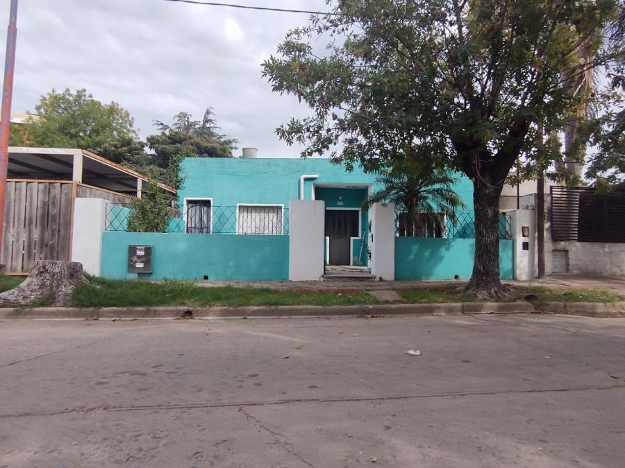 SE VENDE CASA 3 DORMITORIOS