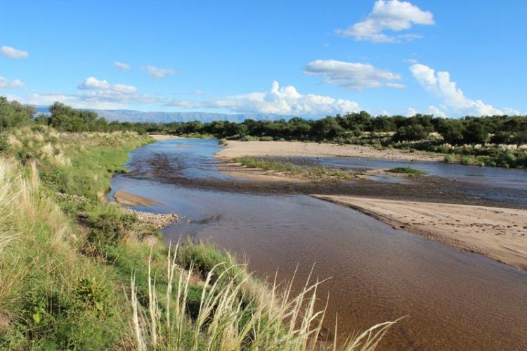 Terreno de 1 Ha. con 100 Metros de  Costa del Río Panaholma (t180)