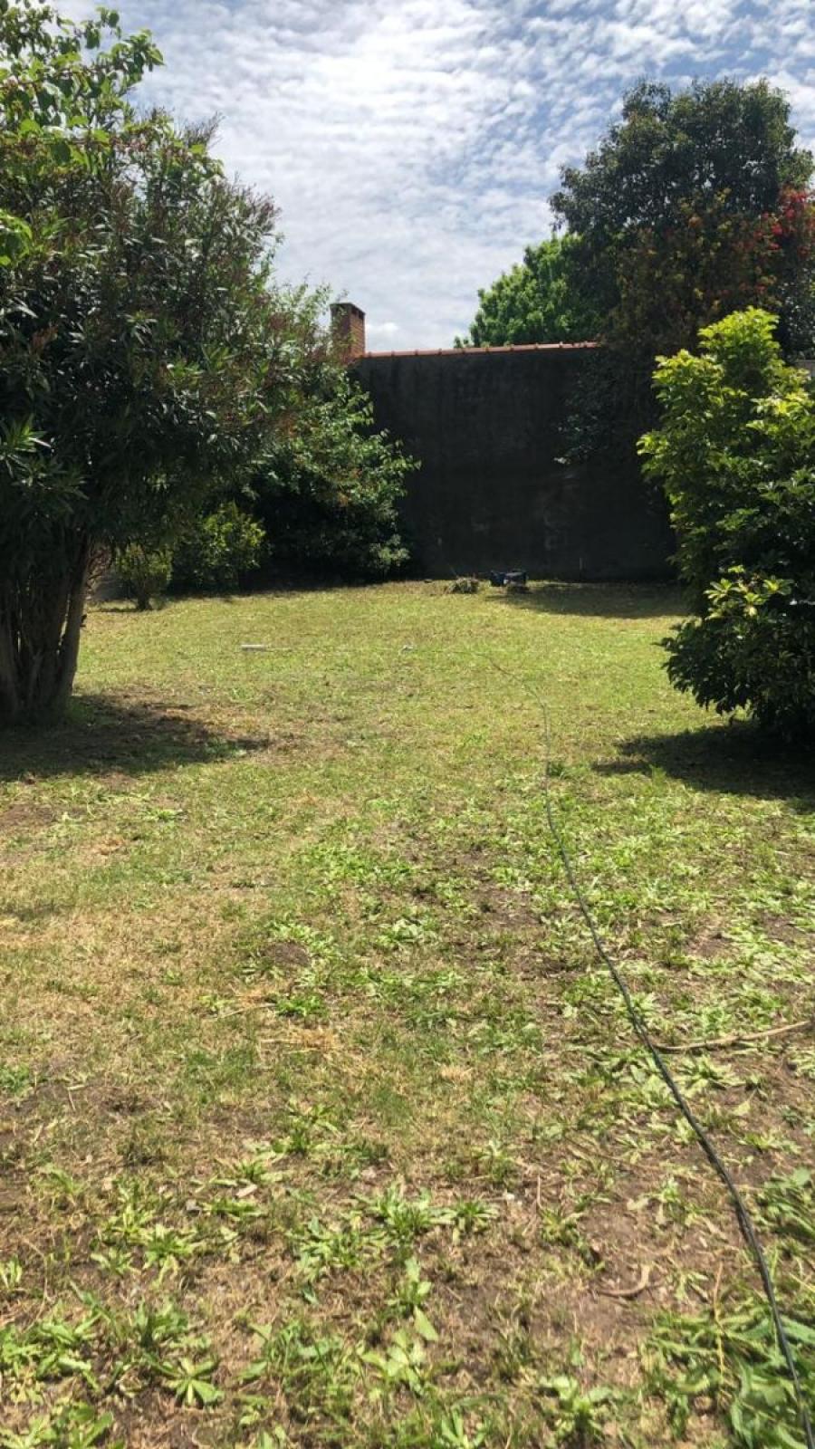 VENDO CASA 3 DORMITORIOS EN LA PLATA (BUENOS AIRES) ESCUCHO PROPUESTA