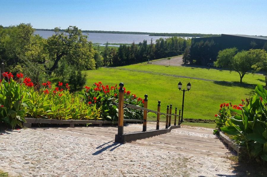 VENDO LOTE EN BARRIO AZAHARES DEL PARANA - FIGHIERA