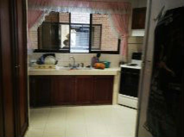 Vendo Departamento Zona Sur de tres dormitorios una en suite con JACUZZI y terraza privada closets 