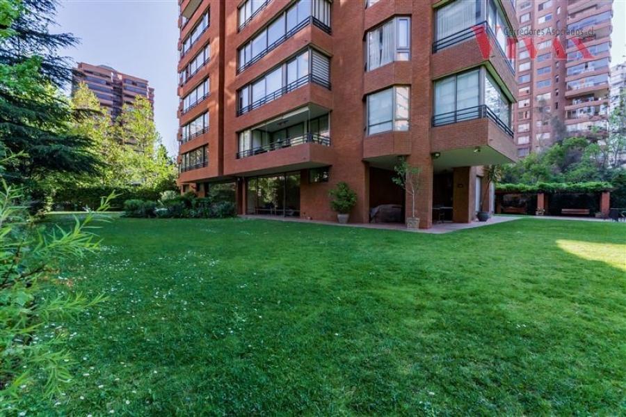 Foto Departamento en Venta en Las Condes, Santiago - UFs 17.500 - DEV154073 - BienesOnLine