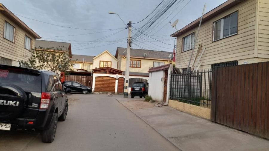 EN VENTA LINDA CASA DE 2 PISOS EN VALLENAR. ALTOS DEL VALLE.