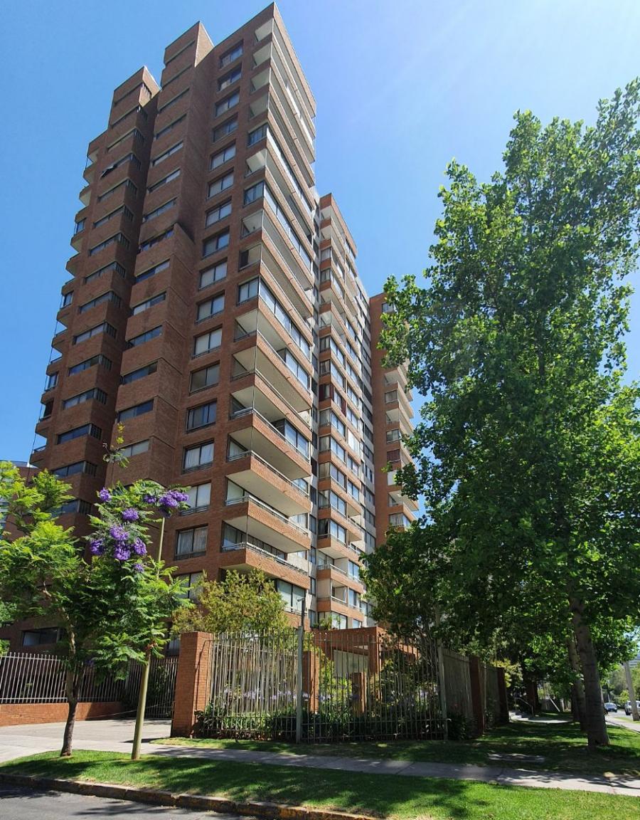 Foto Departamento en Venta en Las Condes, Santiago - UFs 10.300 - DEV152921 - BienesOnLine