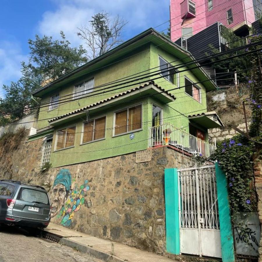 VALPO / ARRIENDO CASA 4D 2B  144 MTS2 CERRO YUNGAY