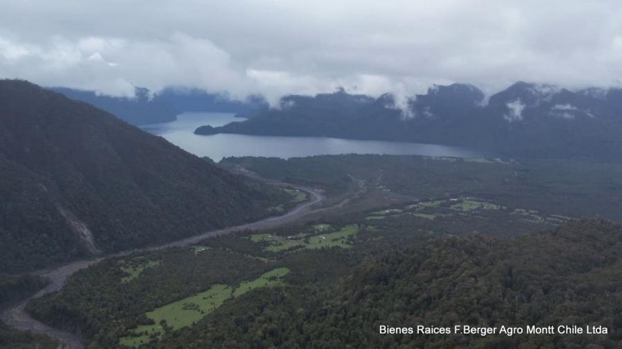 Vendo campo de montaña de 80 hectáreas Lago Chapo en la comuna de Puerto Montt sur de Chile