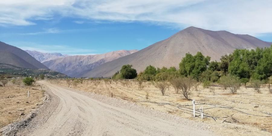 vendo parcela linda, plana, con vista al valle de Equi