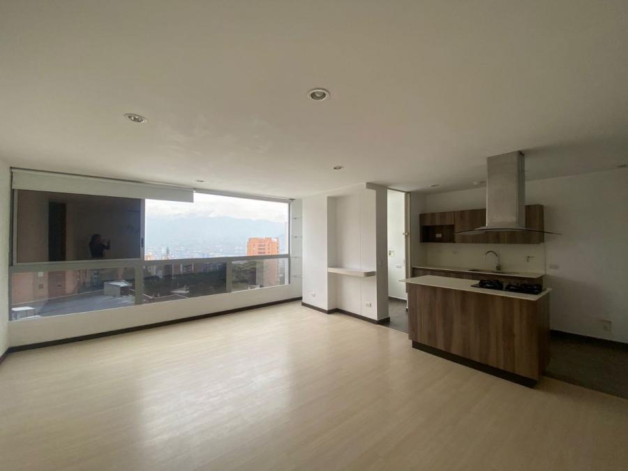 Foto Apartamento en Venta en Esmeraldal, Envigado, Antioquia - $ 3.900.000 - DEV210562 - BienesOnLine