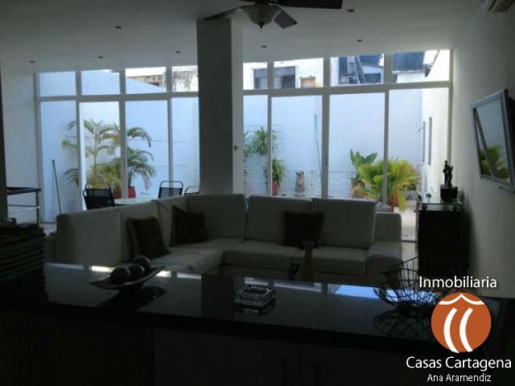 ARRIENDO ACOGEDOR APARTAMENTO EN CARTAGENA FRENTE AL MAR DE BOCAGRANDE 