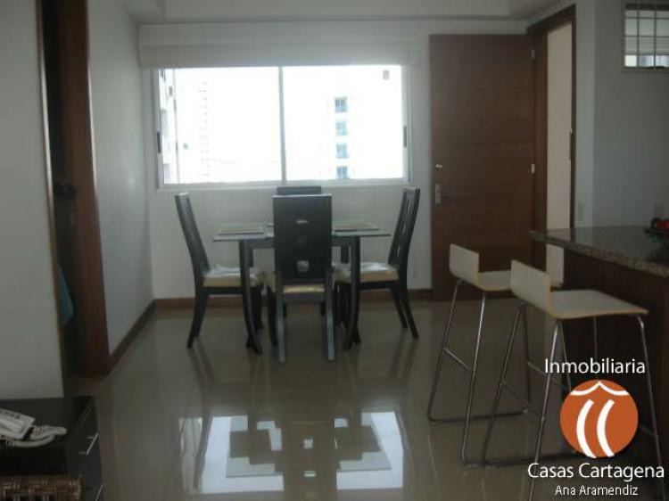 ARRIENDO APARTAMENTO EN CARTAGENA JUNTO A LA PLAYA