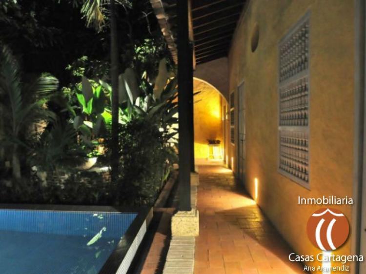 ARRIENDO CASA RESTAURADA EN CARTAGENA CERCA AL HOTEL SANTA CLARA  