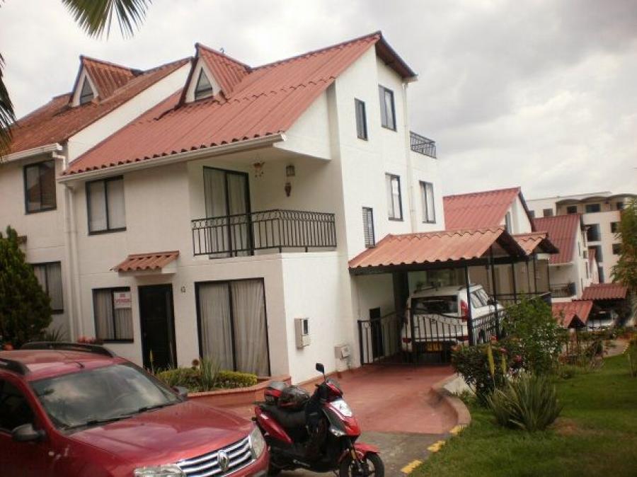 Foto Casa en Venta en cañaveral, Pereira, Risaralda - $ 429.000.000 - CAV184080 - BienesOnLine