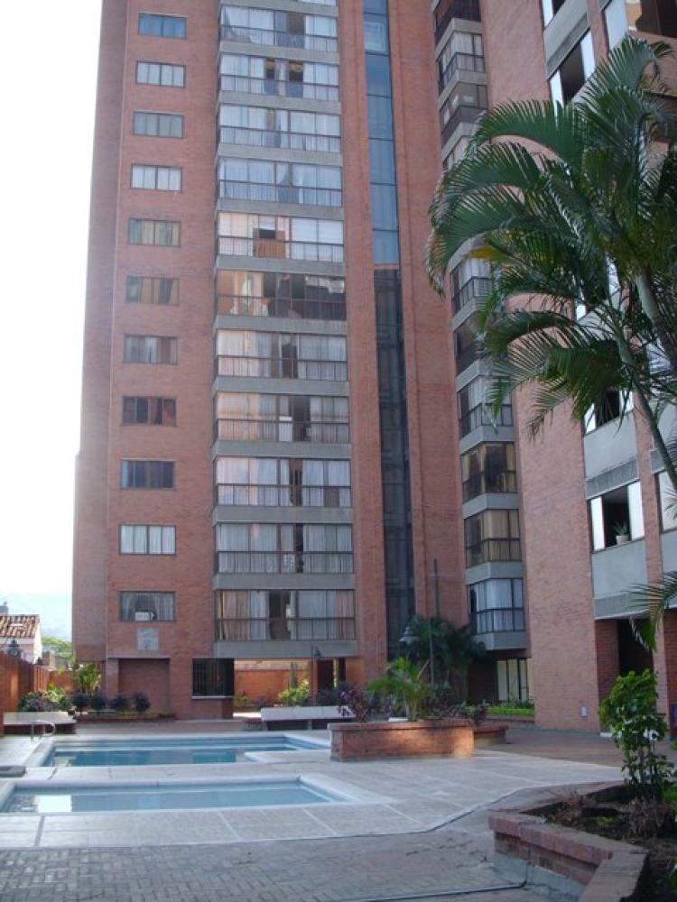 Hermoso apartamento amplio e iluminado Barrio Limonar