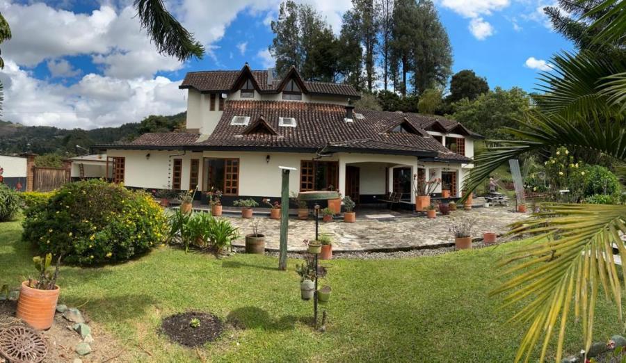 Foto Finca en Venta en La Clarita, Guarne, Antioquia - $ 1.800.000.000 - FIV209914 - BienesOnLine