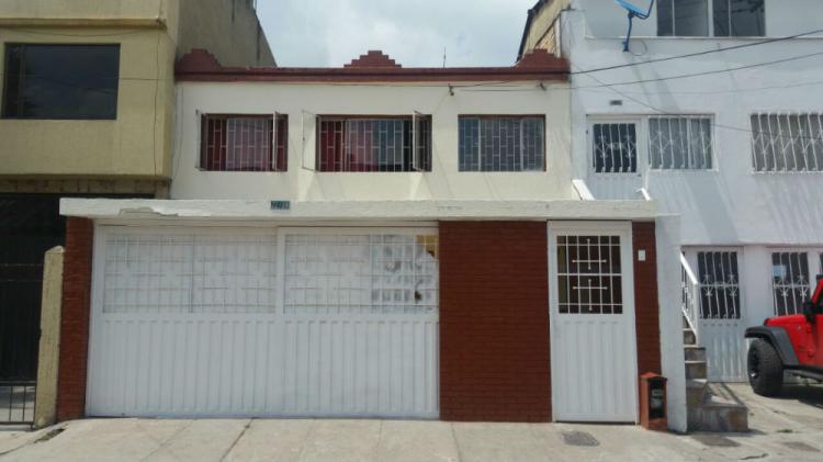 Foto Casa en Venta en Fontibon, Aeropuerto El Dorado, Bogota D.C - $ 580.000.000 - CAV129040 - BienesOnLine