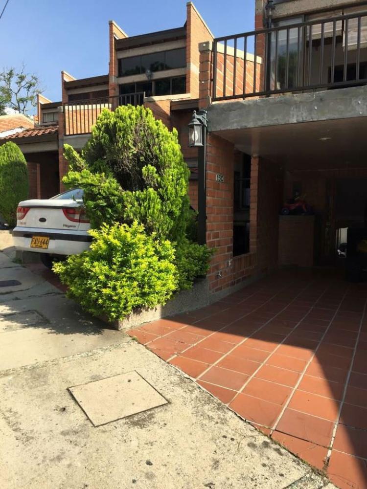 Foto Casa en Venta en belen, Medellín, Antioquia - $ 480.000.000 - CAV118650 - BienesOnLine