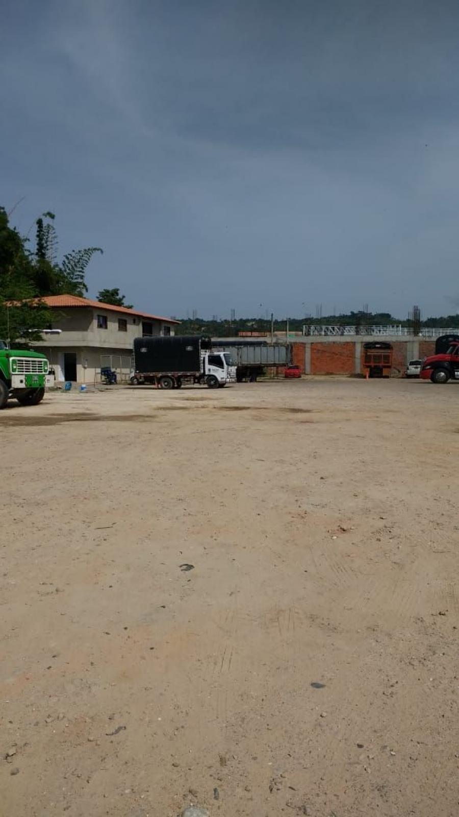 lote de 4420 m2, sobre vía nacional en LEBRIJA