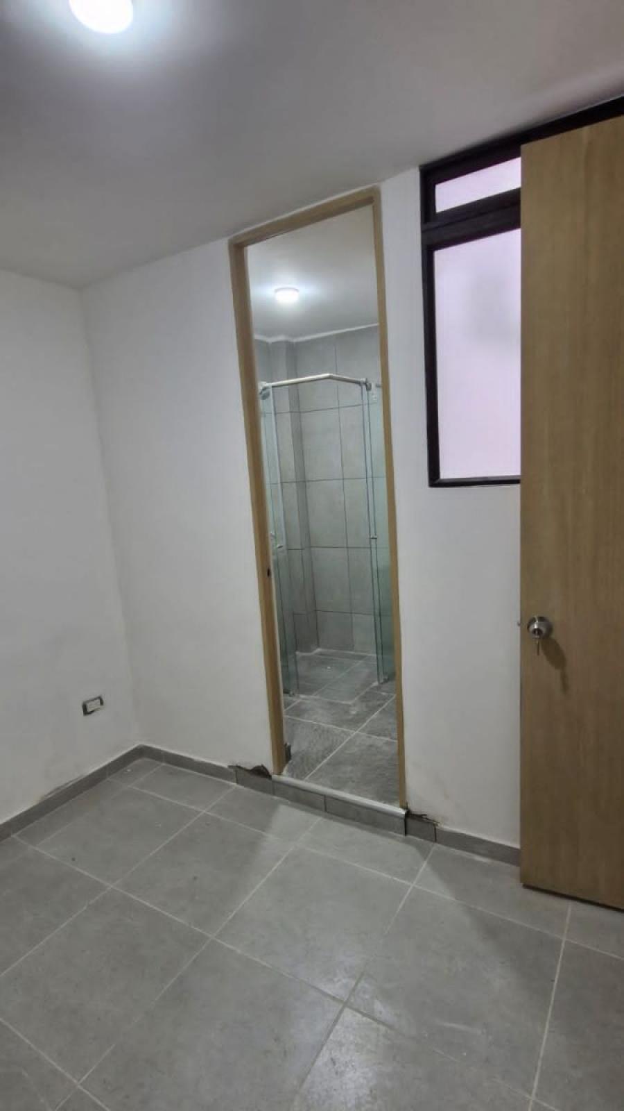 MANRIQUE-Central la 42a. Se vende  Apartamento NUEVO Para Estrenar