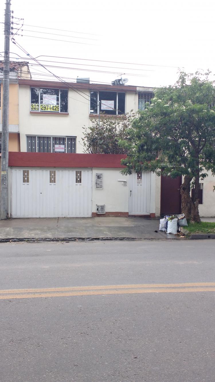 Foto Casa en Arriendo en Quinta Paredes, Bogota D.C - $ 3.000.000 - CAA145535 - BienesOnLine