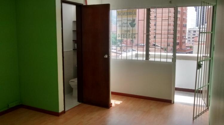 Foto Oficina en Arriendo en Centro, Medellín, Antioquia - $ 569.000 - OFA151150 - BienesOnLine