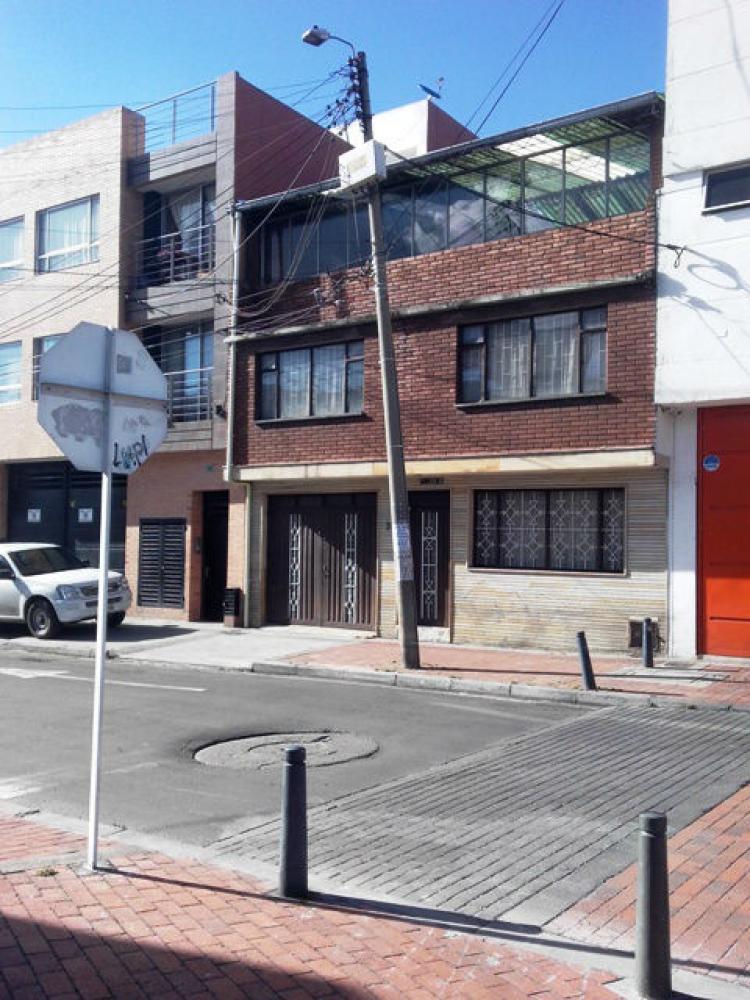 Foto Oficina en Arriendo en Bogotá, Bogota D.C - $ 2.800.000 - OFA78016 - BienesOnLine