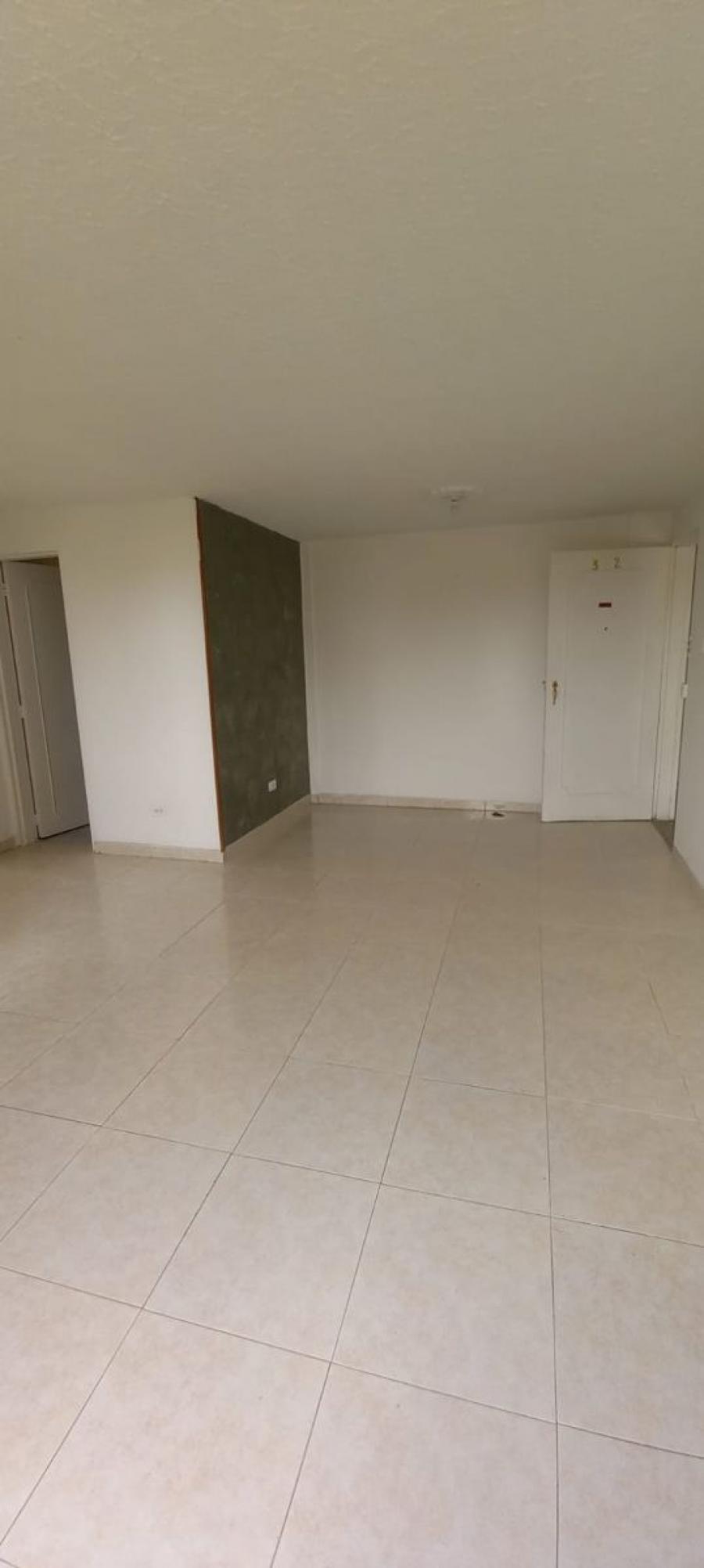 Se vende apartamento en el barrio Santa Clara, Cali.