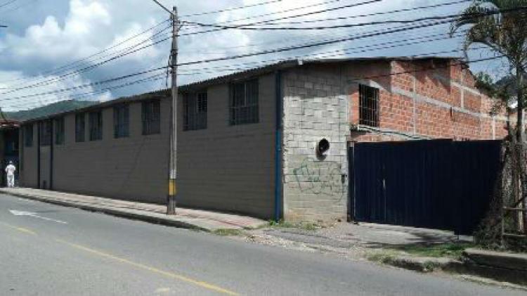 vendo bodega en copacabana.