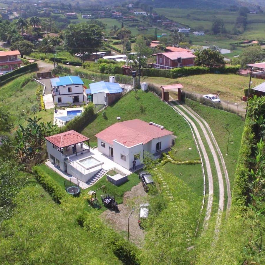 Vendo casa campestre sector viterbo caldas