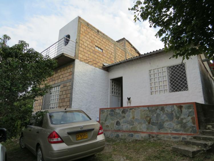 vendo casa lote en la vereda Calucata  (Alto de  flores) La Mesa -Cundinamarca 