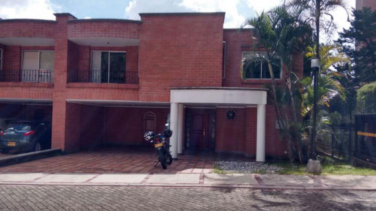 Foto Casa en Venta en El Tesoro, Medellín, Antioquia - $ 1.250.000.000 - CAV125671 - BienesOnLine