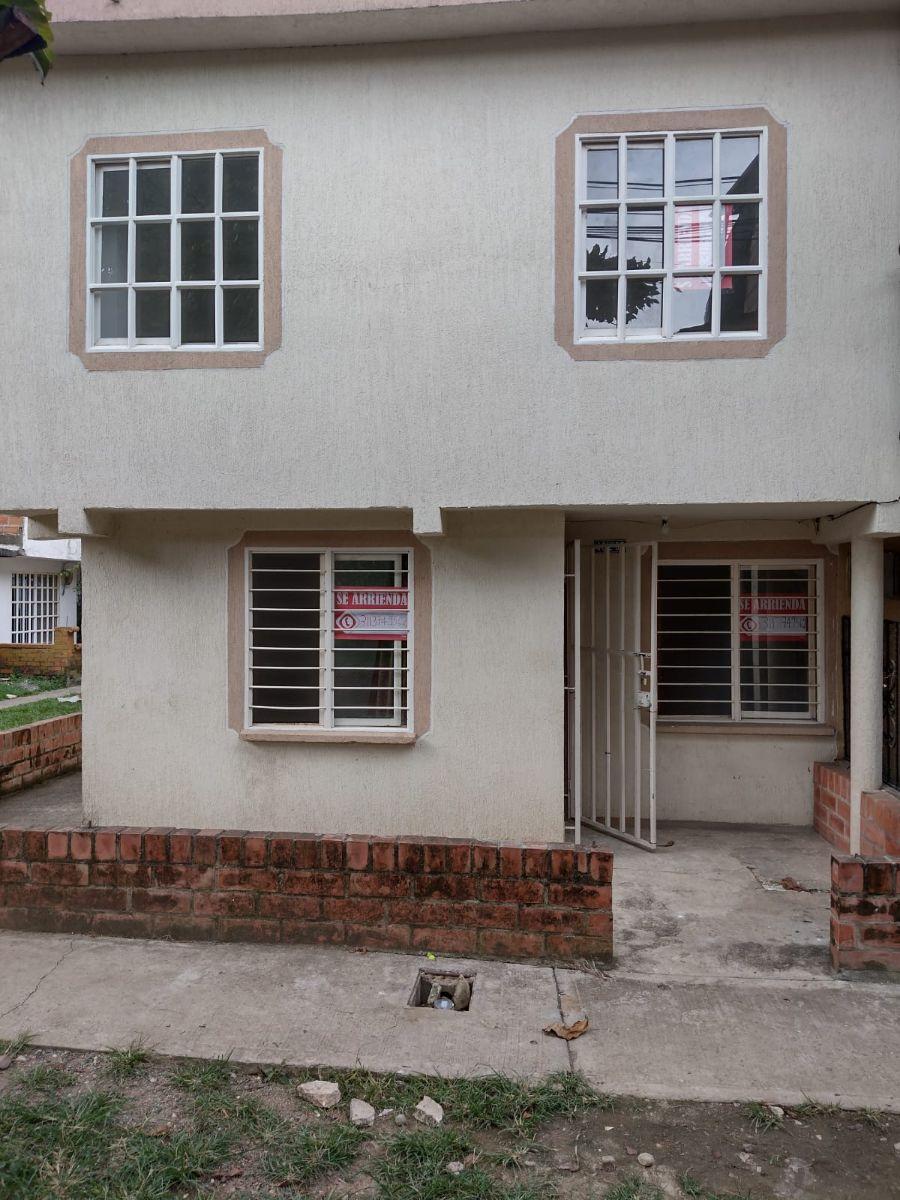 Vendo hermosa Casa bifamilar