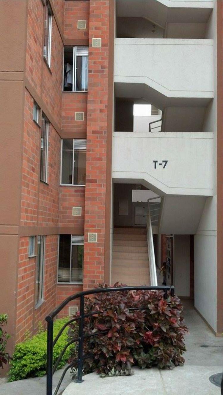 Vendo nuevo y hermoso apartamento de 3 alcobas y dos baños