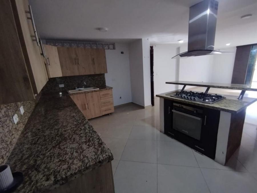 Venta de apartamento en el Esmeraldal, Envigado.