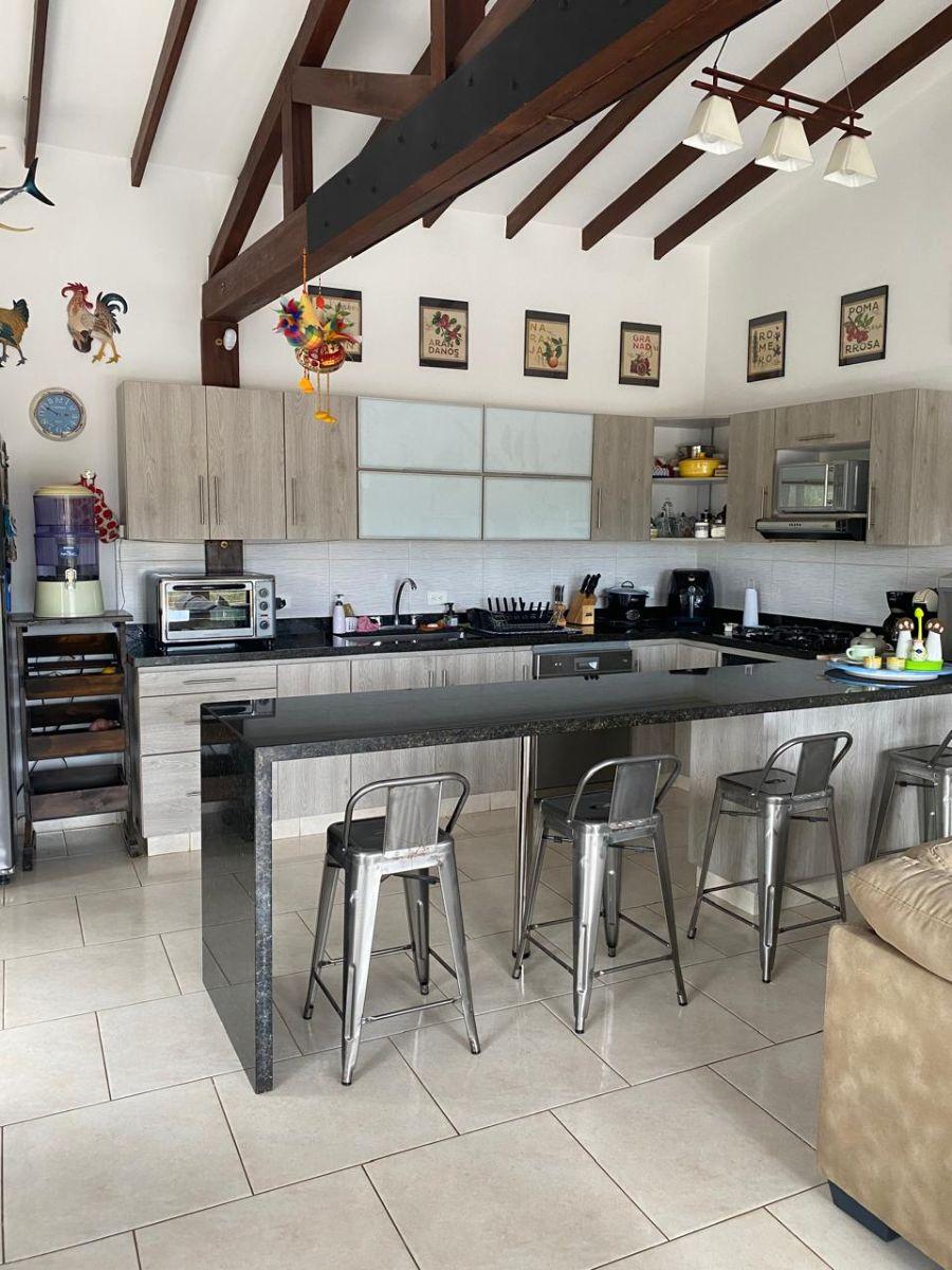 Foto Casa en Venta en Vereda Uvital, El Peñol, Antioquia - $ 1.400.000.000 - CAV211495 - BienesOnLine